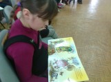 Gardamo pagrindinės mokyklos ketvirtokai nupiešė knygai iliustracijas