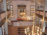 Tolminkiemio bažnyčioje ties altoriumi išeksponuota šilutiškių bibliotekininkų dovanota paroda