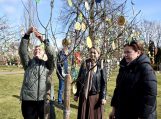 Vydūno viešoji biblioteka prisidėjo kuriant velykinį sodą (3)