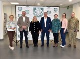 2026-04-29 - Vydūno viešojoje bibliotekoje – garbių svečių iš LR Krašto apsaugos ministerijos viešnagė (1)
