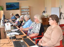 Kentrių bibliotekoje gilintos gyventojų žinios skaitmeninės informacijos ir komunikacijos temomis (3)
