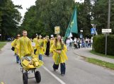2026-09-13 - Pagėgių sav. Vydūno viešosios bibliotekos kolektyvas - Pagėgių miesto šventinės eisenos dalyviai (7)